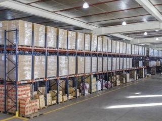Location Local commercial à Sa Indioteria Urbà. Traspaso negocio distribucion alimentacion con nave en son caste