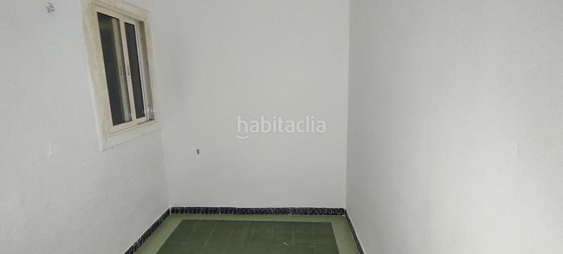 Foto bc975883-1a3d-4d4a-af5f-531759623f1c. Piso  en Llefià Badalona