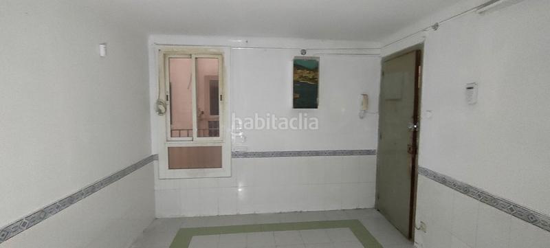 Foto c59f403f-159d-4e38-8645-fe6f508576b0. Piso  en Llefià Badalona