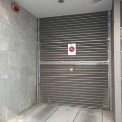 Autoparkplatz  Carrer de calderón de la barca. Parking en badalona