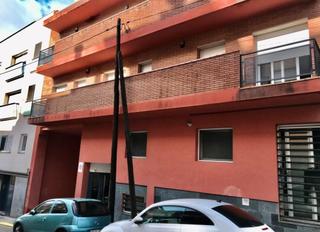 Autoparkplatz  Carrer del bruc. Parking en badalona
