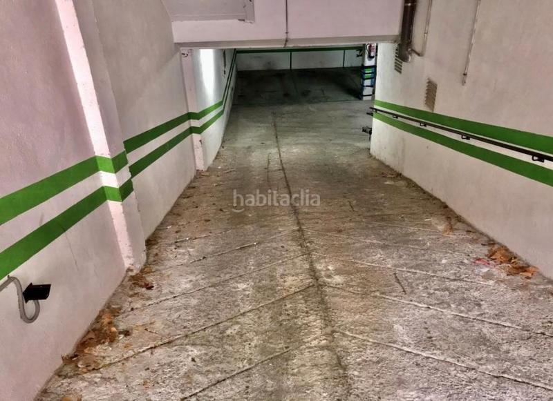 Foto d1f97689-6a82-4993-8d64-8a538ca0a690. Parking coche parking en Bufalà Badalona