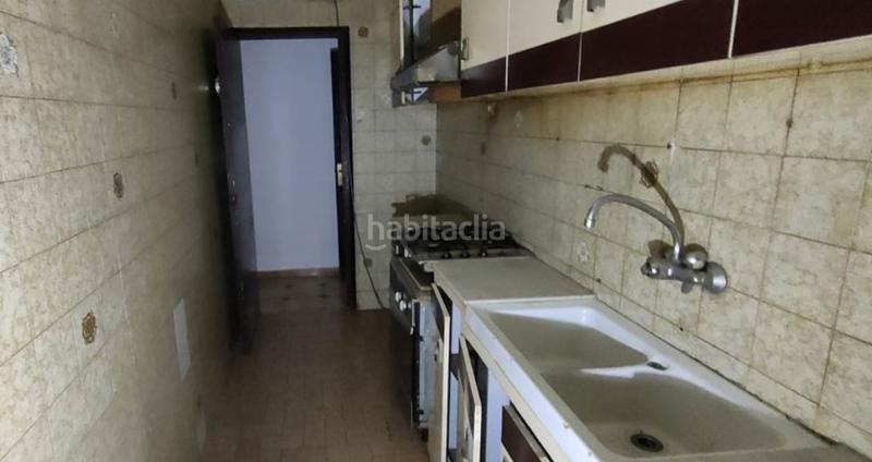 Foto 7cebc63d-1d65-4d07-b3ac-4e1f23a4be21. Pis a Llefià Badalona