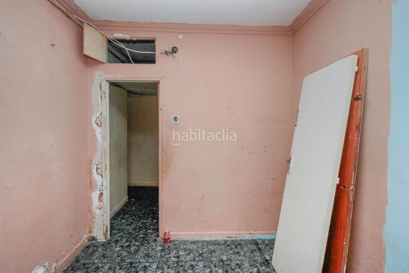 Foto b7a3f292-e3a1-47a6-8fbd-6230288b0360. Piso  en Sant Crist Badalona