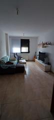 Rent Flat  Carrer amadeu vives. Piso en tordera