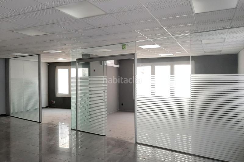 Foto 6bc3794a-c704-4804-9d99-7db50187a5df. Location local commercial dans Montgat