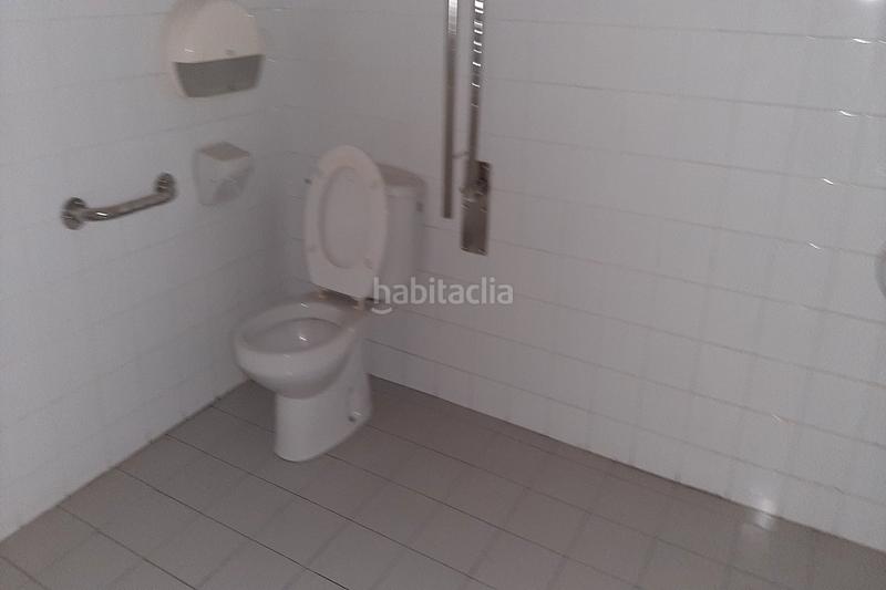 Foto a47c38d0-b533-4ce5-b030-5833b1714297. Location local commercial dans Montgat