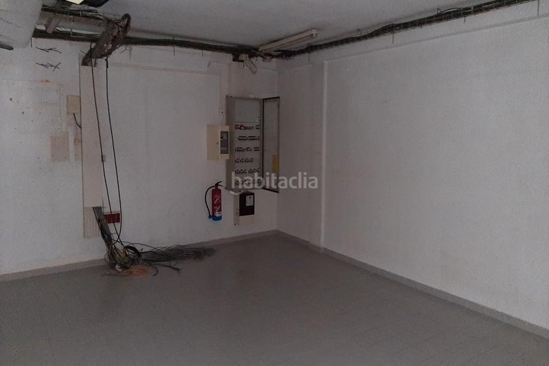 Foto af6c5e23-3176-44d8-8e3e-000aacc7d1dd. Location local commercial dans Montgat