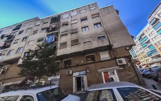 Pis  Carrer de juan valera. Piso en badalona