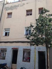 Pis  Carrer de ruperto chapí. Piso en badalona