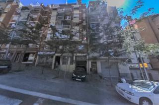 Appartement  Carrer de juan valera. Piso en badalona