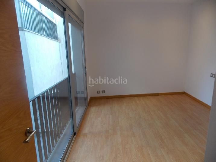 Foto 7dc77fed-7d52-4eca-9ba7-fe2c18f7c9b6. Piso  en Els Molins Mataró