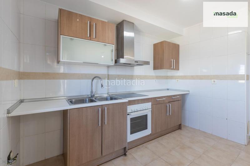 Foto 4ca68607-19ff-43a3-9cd3-a0c7a830dc74. Casa adossada amb aparcament a Belicena Vegas del Genil