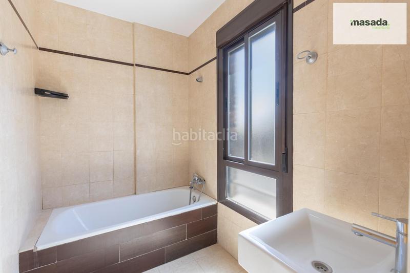 Foto b1f756b3-44d5-4c96-adea-634a53e012ff. Casa adossada amb aparcament a Belicena Vegas del Genil