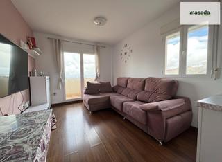 Piso en Calle de la iglesia 19. Descubre tu nuevo hogar en gevéjar piso acogedor con vistas espe