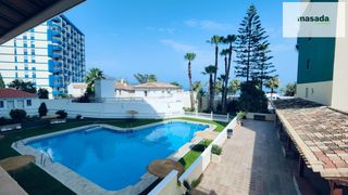 Lloguer Pis a Paseo de velilla 10. Apartamento en primera línea de playa en velilla con piscina, co