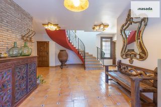 Chalet en Calle de la tórtola 22. Espectacular villa andaluza en el ventorrillo