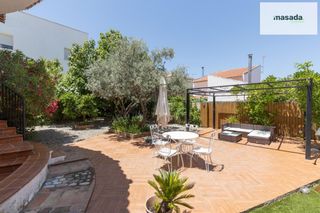 Chalet in Calle de la tórtola 22. Espectacular villa andaluza en el ventorrillo