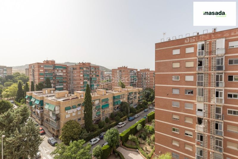 Foto d7dcb5ff-7f24-4585-95f1-c0be303c0fa7. Pis a calle alejandro dumas 7 a Cartuja Granada