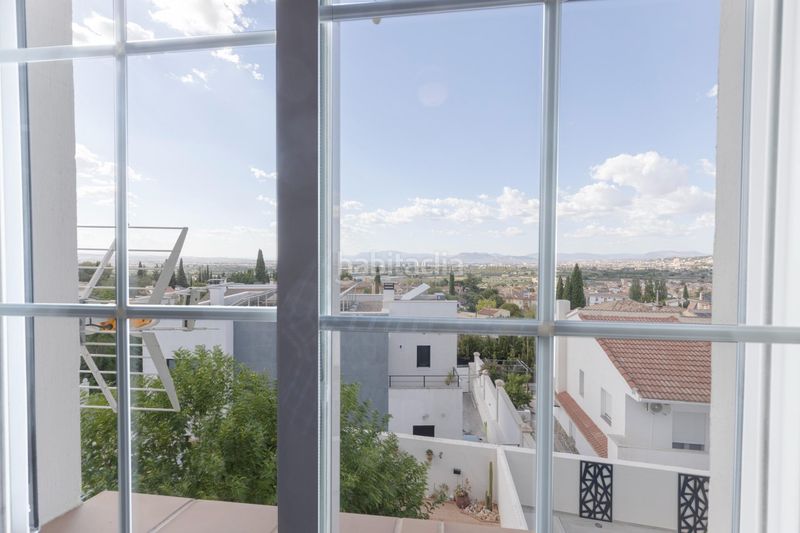 Foto da16bf28-5a5e-4d3f-8349-18501de45d42. Casa adossada a calle calle níspero 5 a Cájar