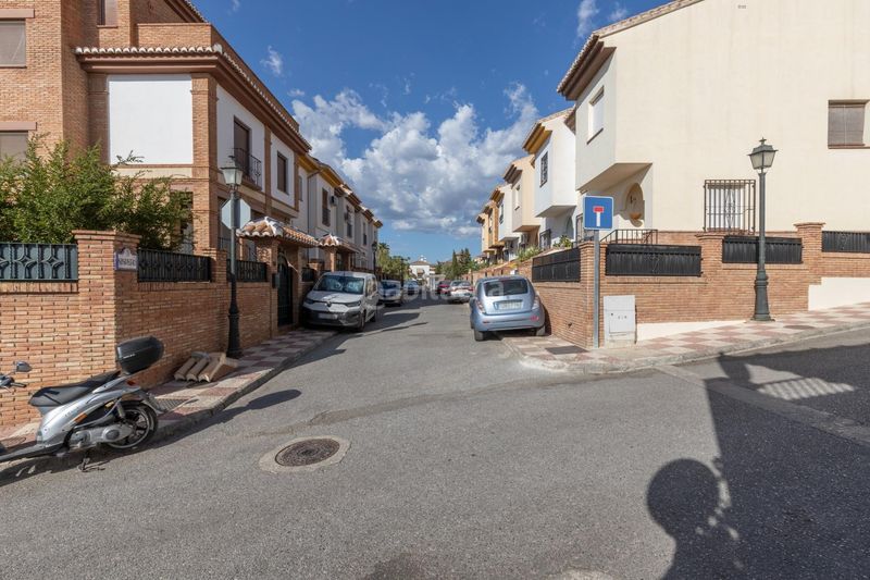 Foto da8d1b53-ba14-4444-9cd4-6ad57f65ffba. Casa adossada a calle calle níspero 5 a Cájar