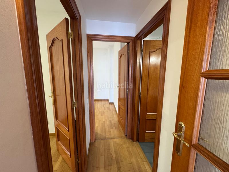 Foto 05b4b732-5852-468a-a976-6a4538e83fb3. Pis amb calefacció aparcament a Centre Castelldefels