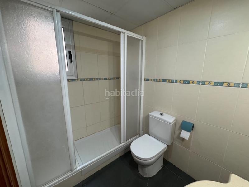 Foto 5e2c42b0-dd68-4ca5-8eda-8e242e5313f1. Pis amb calefacció aparcament a Centre Castelldefels