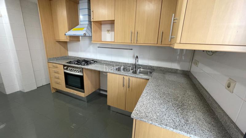 Foto 605e93b8-9109-42b9-a215-a00bf5a2dcd2. Pis amb calefacció aparcament a Centre Castelldefels