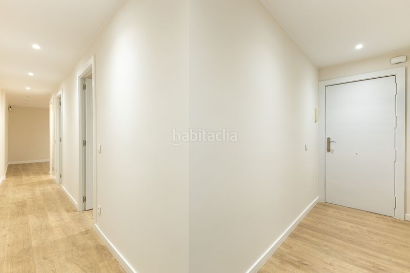 Foto a6586041-0c11-43e8-bbcd-ec0c82b86314. Pis a Carmel Barcelona
