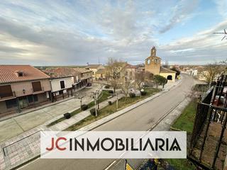 Appartement à San juan 6. Amplio piso con vistas a la plaza san juan en villalón de campos