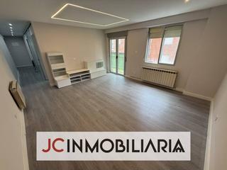 Appartement  Júpiter. Estupendo piso recién reformado en la calle júpiter, en el barri