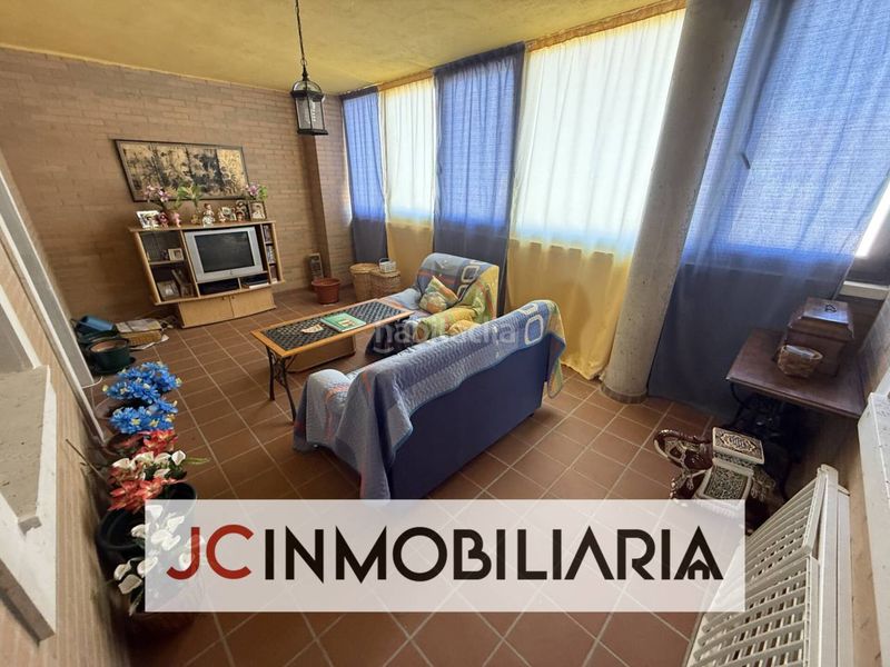 Foto ee30447a-71c7-4316-9063-179fb928e721. Casa amb calefacció aparcament a Venta de Baños