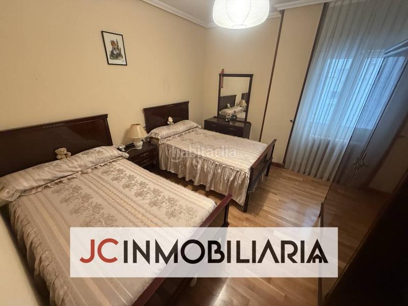 Foto 1173c22e-3003-4f7c-bd98-6b2ffccf5a7e. Etagenwohnung in valladolid 22 in El Carmen - Casas del Hogar Palencia