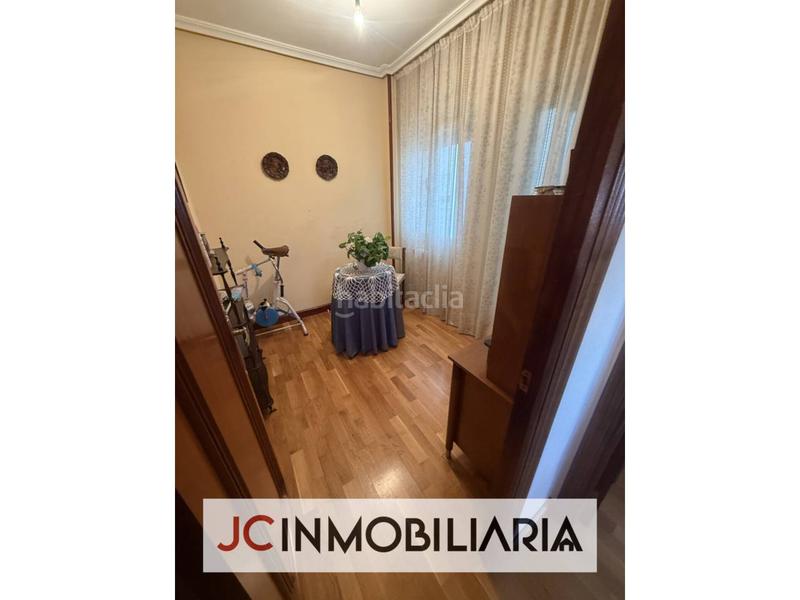 Foto d115567b-a209-4fdb-b9d3-74745bb06f80. Etagenwohnung in valladolid 22 in El Carmen - Casas del Hogar Palencia