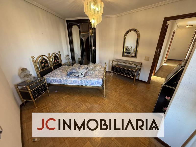 Foto 1f8cd6e0-68c6-4b97-8aa5-2a8065cff540. Flat with heating parking in Centro Valladolid