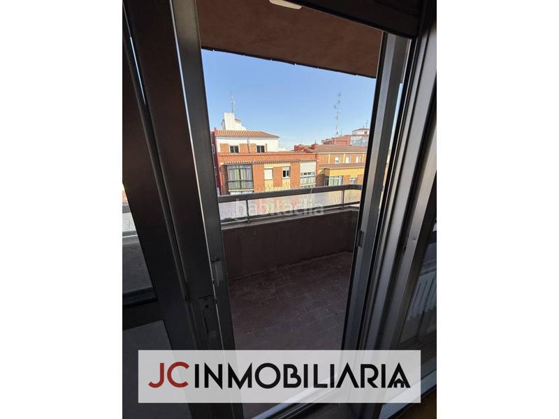Foto c1a14aa4-4a53-4d11-bb48-c659620ef112. Flat with heating parking in Centro Valladolid