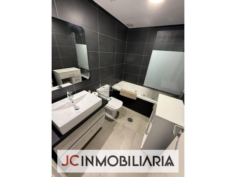 Foto 9db4748b-1c78-4f57-b3e8-67c24d573b6e. Pis amb calefacció aparcament a Caño Argales Valladolid