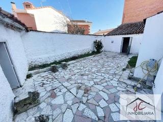 Casa  Longambia. Casa en venta en cigales
