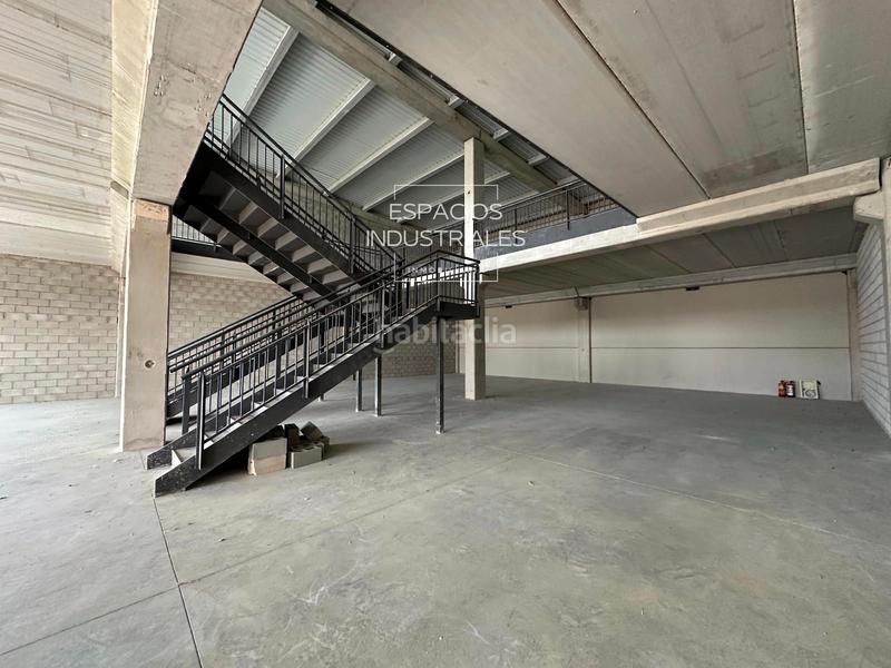 Foto 9f25c2e1-1021-43ed-b842-7d6d70d25cd6. Alquiler nave industrial se alquila nave industrial gran visibilidad! en Ciempozuelos