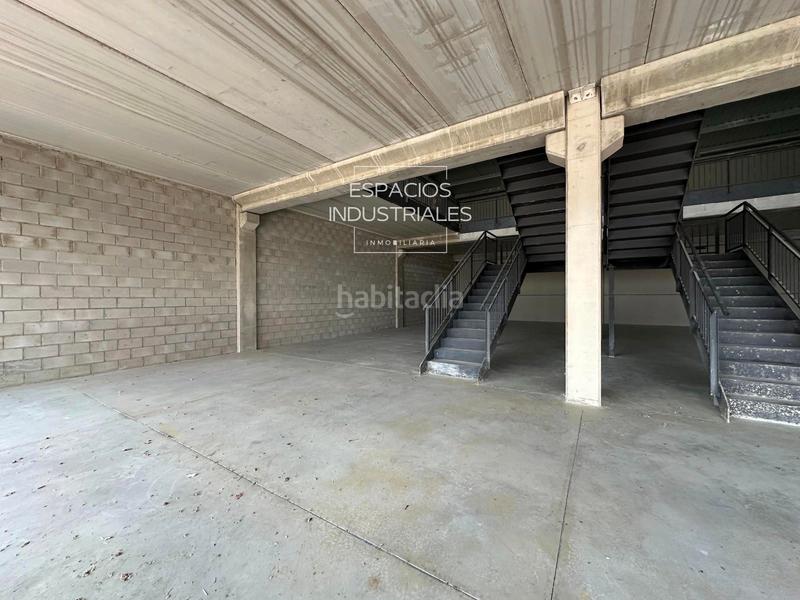 Foto fd7d7e19-8b5c-4232-bed2-bbdf49947e2e. Alquiler nave industrial se alquila nave industrial gran visibilidad! en Ciempozuelos
