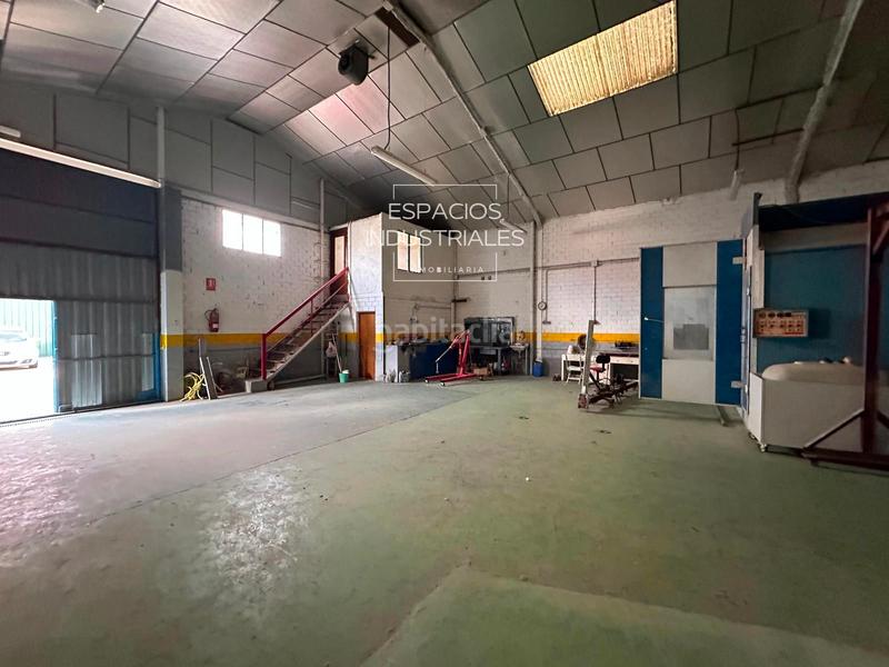 Foto d46958e4-9672-4f0e-84df-e6577aa61b68. Industrial building in Altos del Olivar-El Caracol Valdemoro