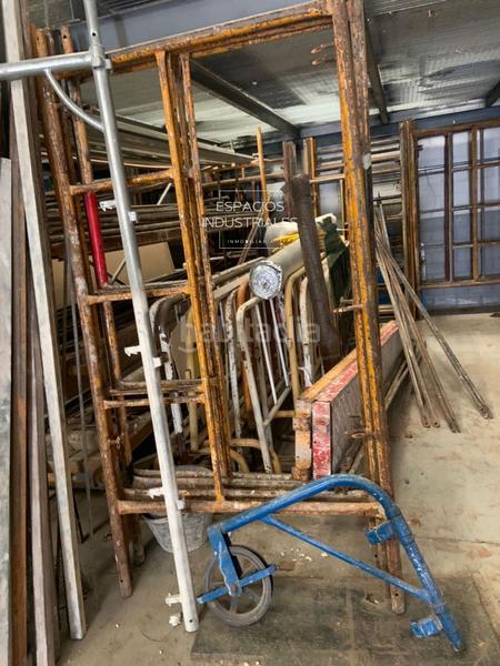 Foto b32f8381-8bca-4402-b2be-ab9d055ac936. Capannone industriale in Altos del Olivar-El Caracol Valdemoro