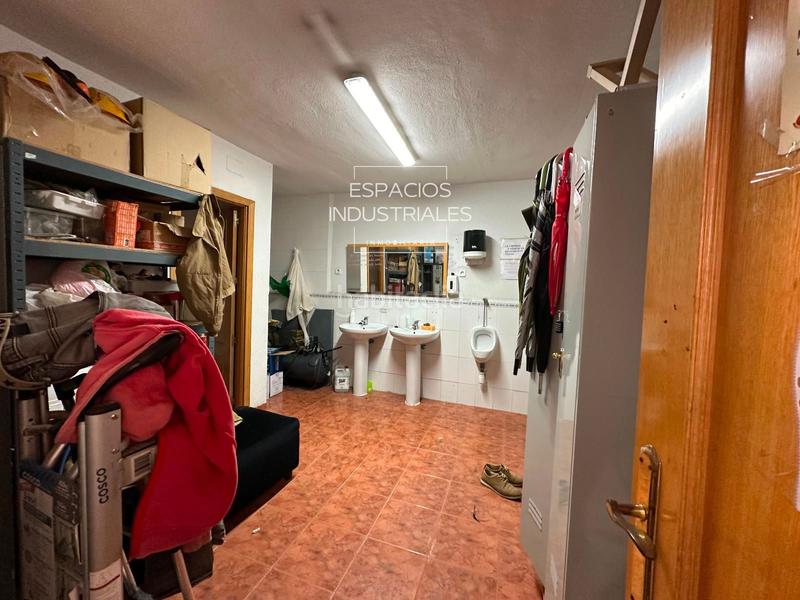 Foto 1dca3cc3-e975-4d49-a634-a08191dc8b66. Capannone industriale in Altos del Olivar-El Caracol Valdemoro