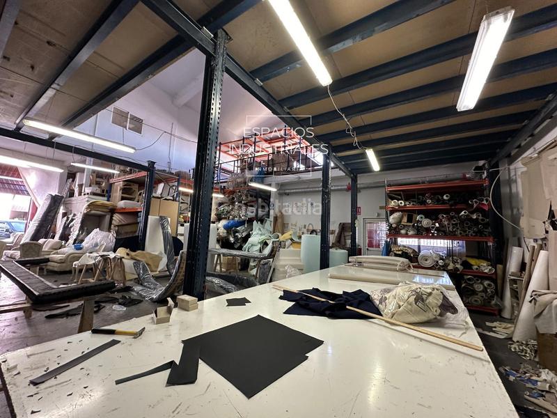 Foto d1d53530-983d-4ef3-8fa8-f19b6bbbcd77. Capannone industriale in Altos del Olivar-El Caracol Valdemoro