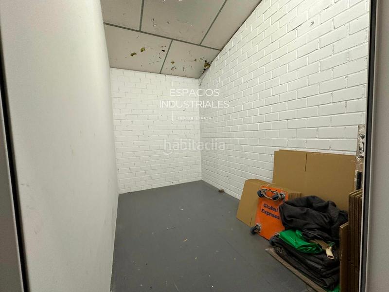 Foto c3a86ab4-72ab-46a4-9d29-7ad6e6108358. Alquiler nave industrial se alquila nave industrial para oficinas con almacén en Mejorada del Campo