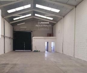Fabrikhalle in Campo Real. Se vende nave industrial para inversor en campo real