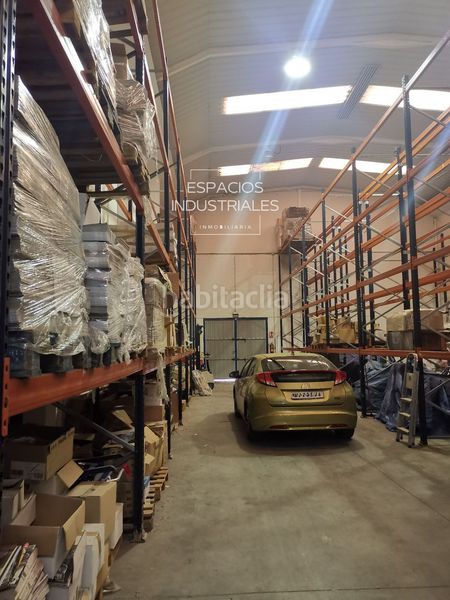 Foto e13be6f2-4e5f-4b73-8f02-4942dd5231b4. Nau industrial a Loeches