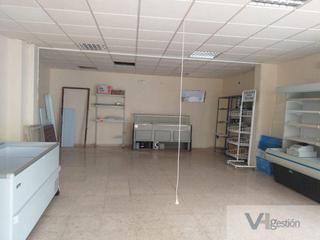 Local Comercial a Villamartín. Villamartínlocal