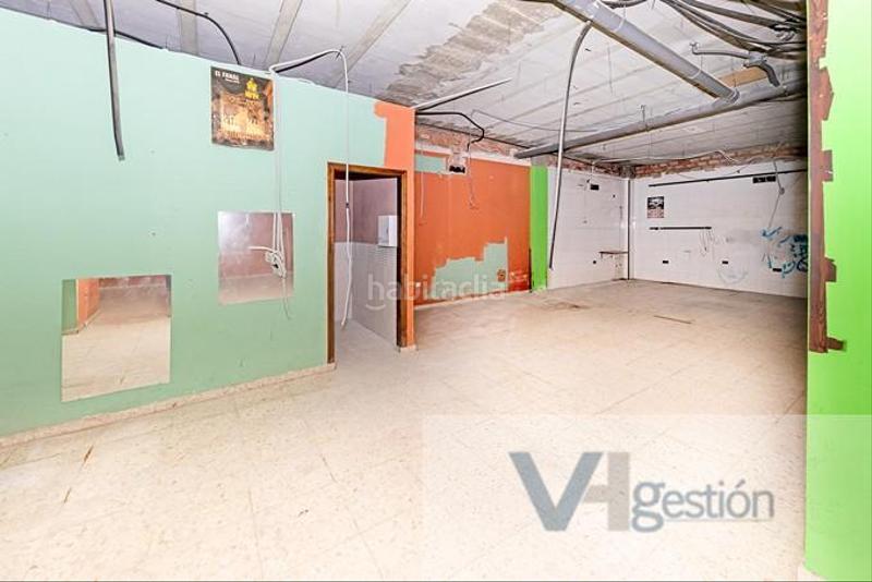 Foto bcaf4440-31be-43e8-aff4-99c8b05a221c. Local comercial local en Estación - La Fontanilla - El Tinte Utrera