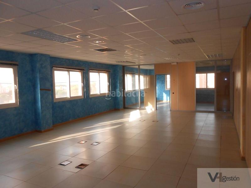 Foto 98718c41-8c25-45a9-acd7-6b6b5a532cd8. Oficina a colores - entreparques Sevilla